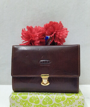 VIP Collection Brown Leather Pushlock Credit Card ID Window Trifold Wallet